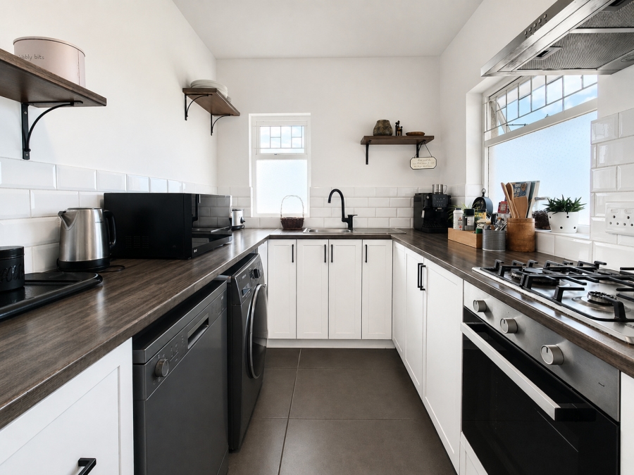 2 Bedroom Property for Sale in Wynberg Upper Western Cape